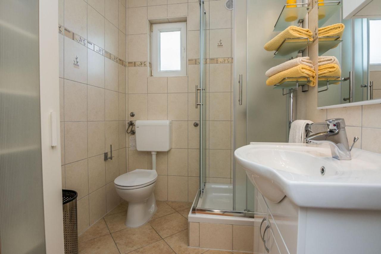 Apartments Sarlija Vir Dış mekan fotoğraf